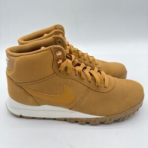 Nike Hoodland Suede Men 10.5 Athletic Sneakers Haystack Sail-Gum Light Brown